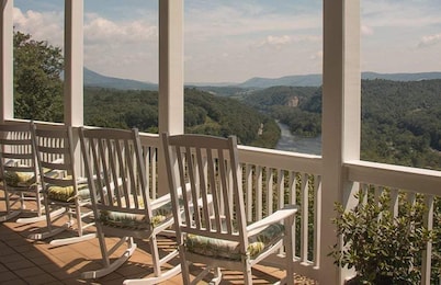 Inn at Riverbend