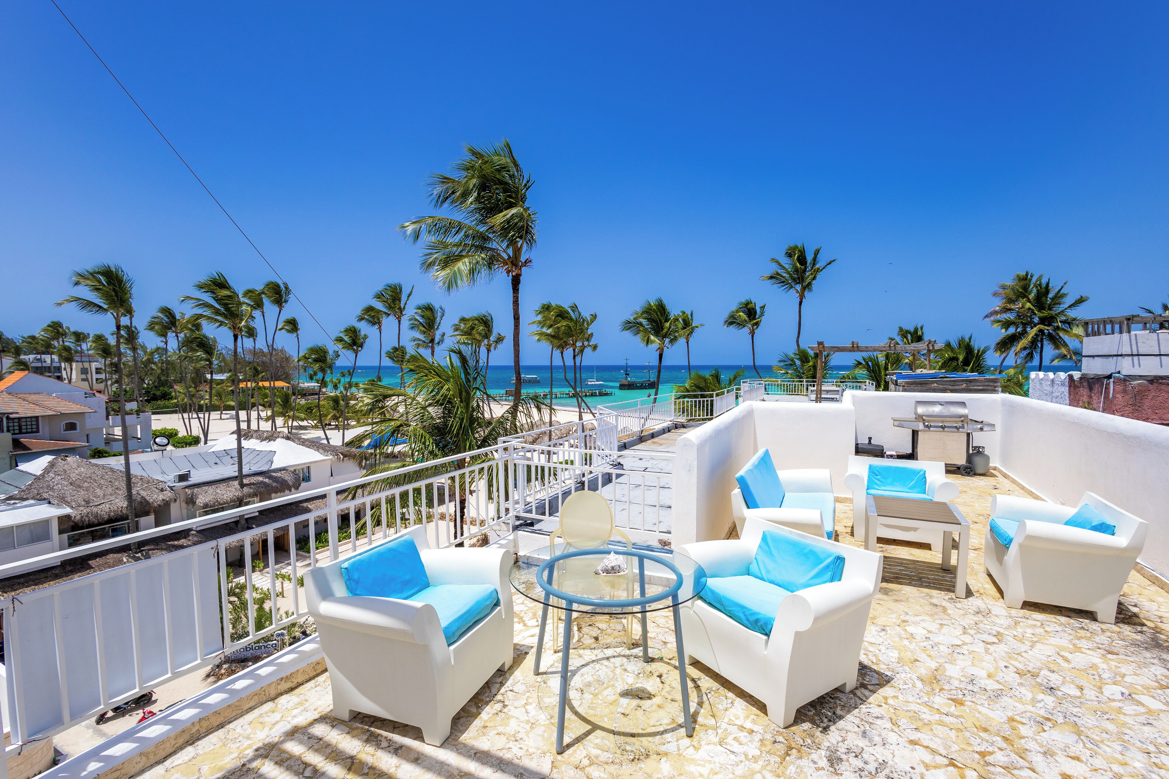 Căn hộ có thiết kế đặc sắc, hiên, quang cảnh biển | Hiên