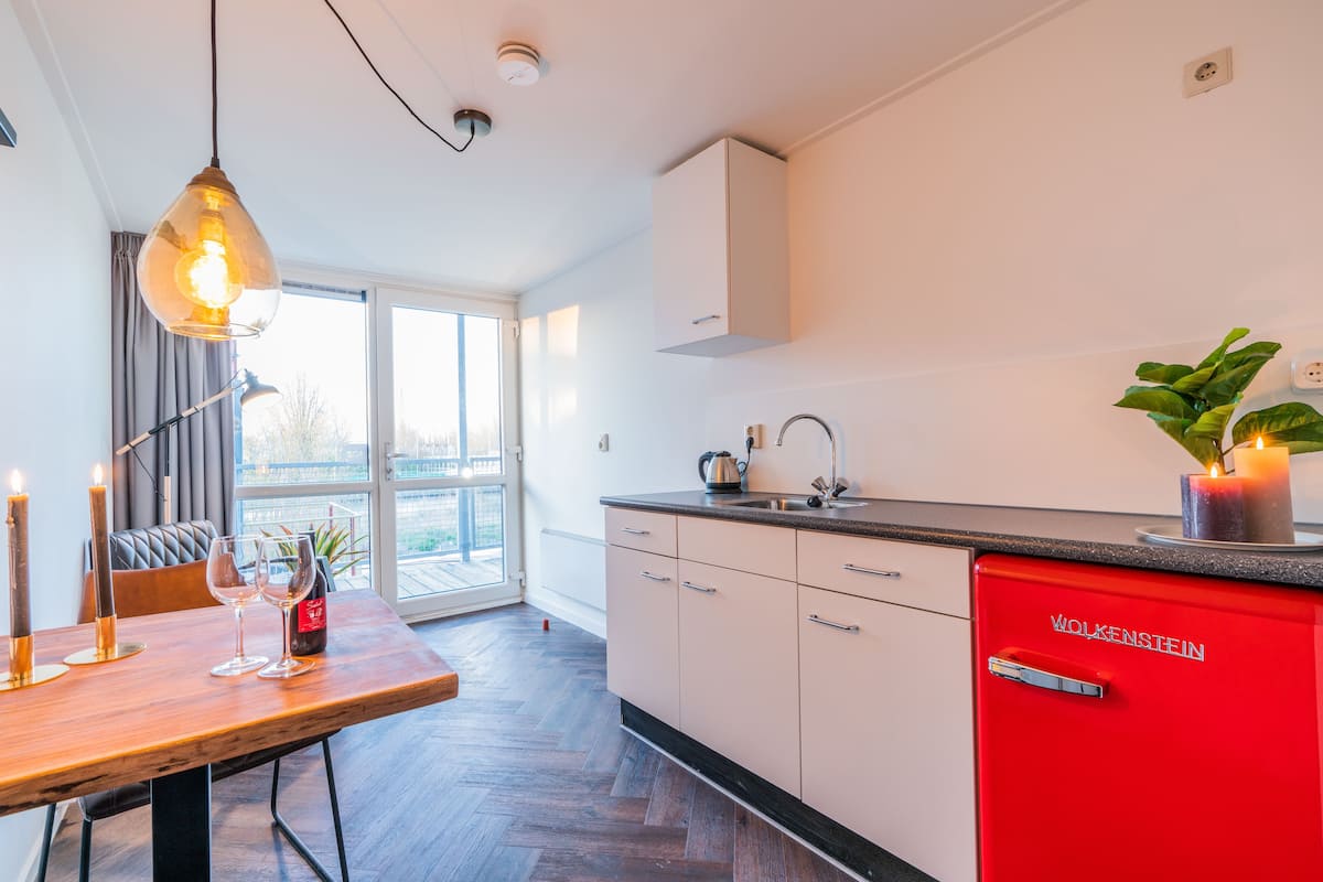 full-sized fridge, coffee/tea maker, electric kettle