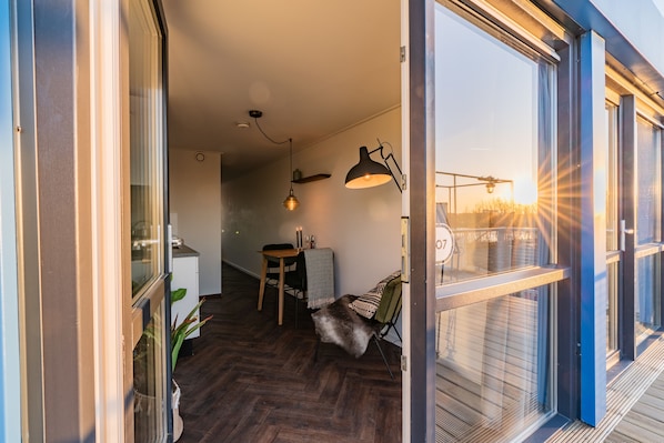 Kahden hengen design-huone (yksi tai kaksi sänkyä), 1 makuuhuone | Oleskelualue