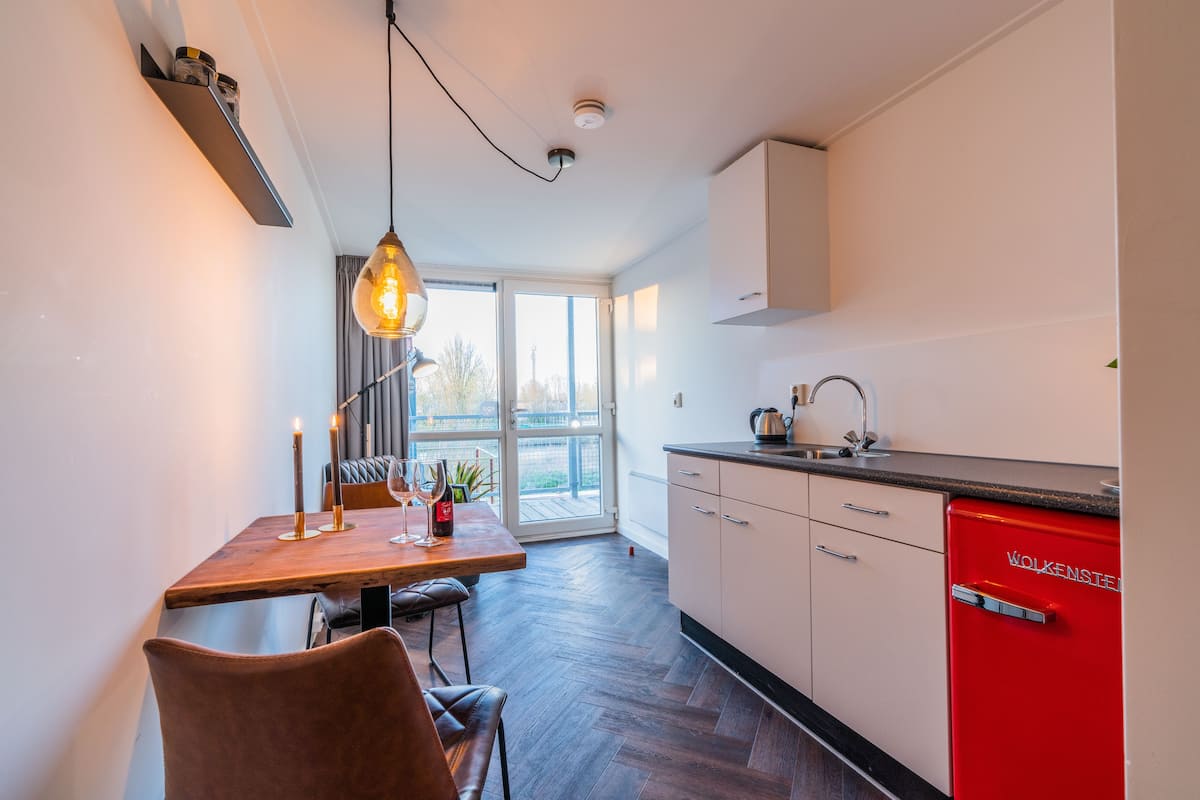 full-sized fridge, coffee/tea maker, electric kettle