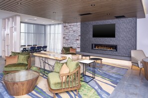 Coin salon dans le hall