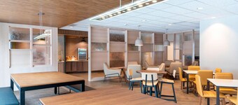 Fairfield Inn & Suites by Marriott Fair Oaks Farms