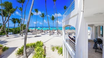Deluxe Apartment, Balcony, Ocean View | Terrace/patio