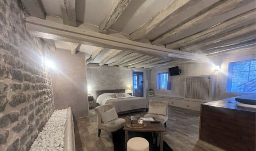 Suite (Bacchus) | Lydisolert, strykejern/-brett, barnesenger og wi-fi (inkludert)