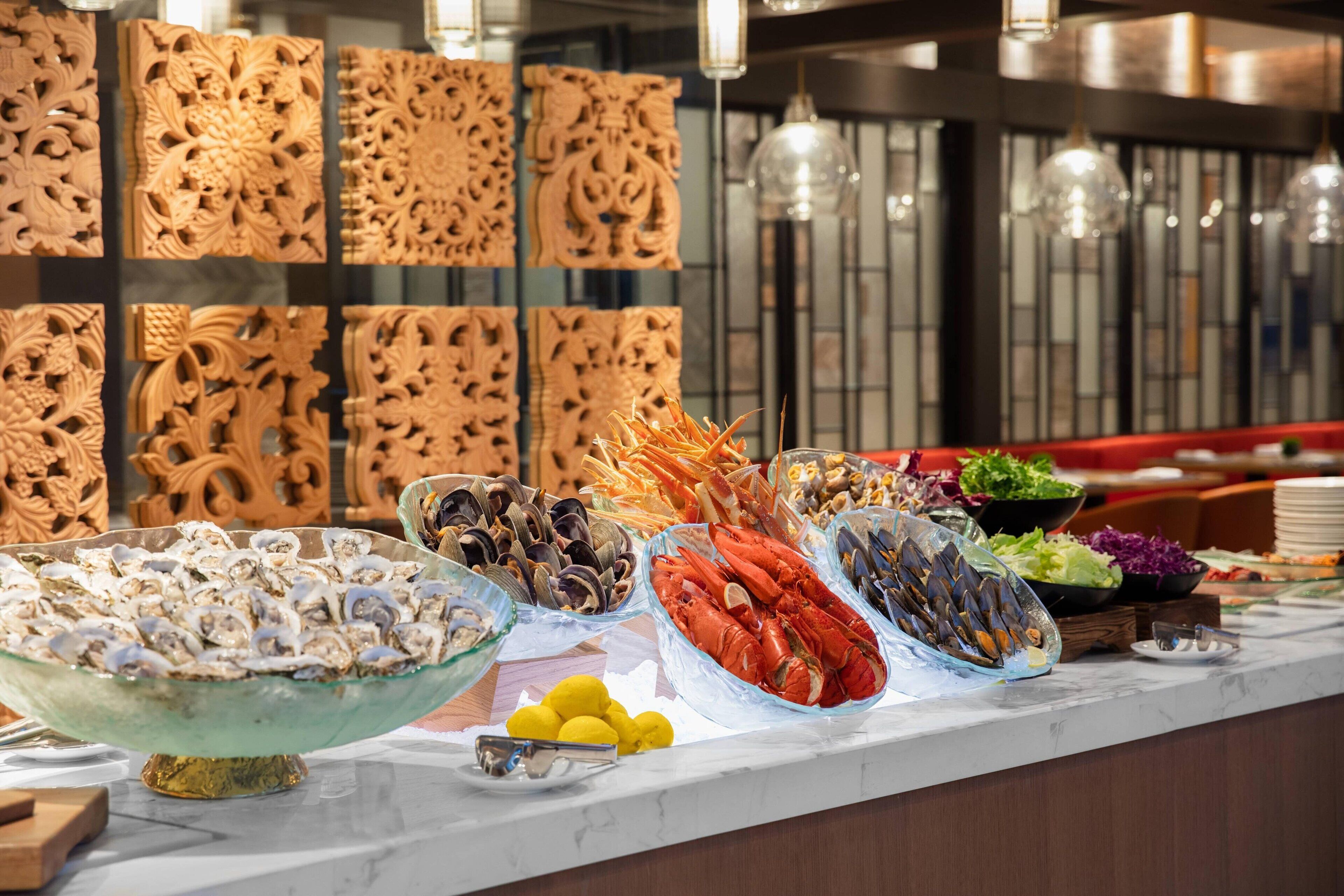 breakfast, lunch, dinner served; chinese cuisine