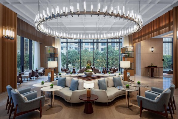 Garden views, serves breakfast, dinner, and brunch - Courtyard by Marriott Suzhou Mudu (Suzhou)
