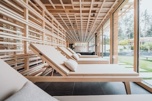 Sauna, Whirlpool, Dampfbad, Körperbehandlungen, Hydrotherapie