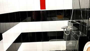 Premium Double Room | Bathroom