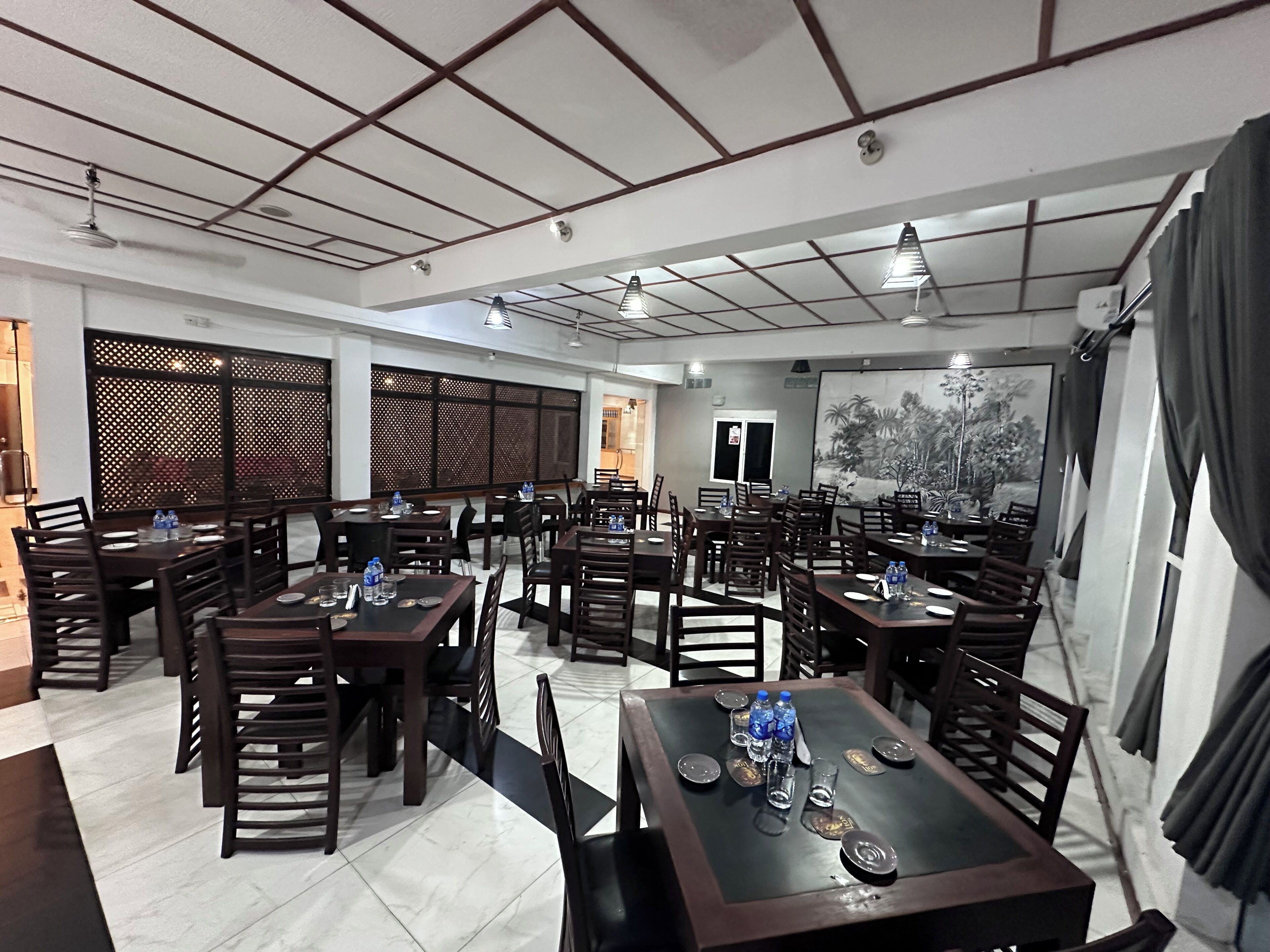 Desayuno continental gratuito y diario