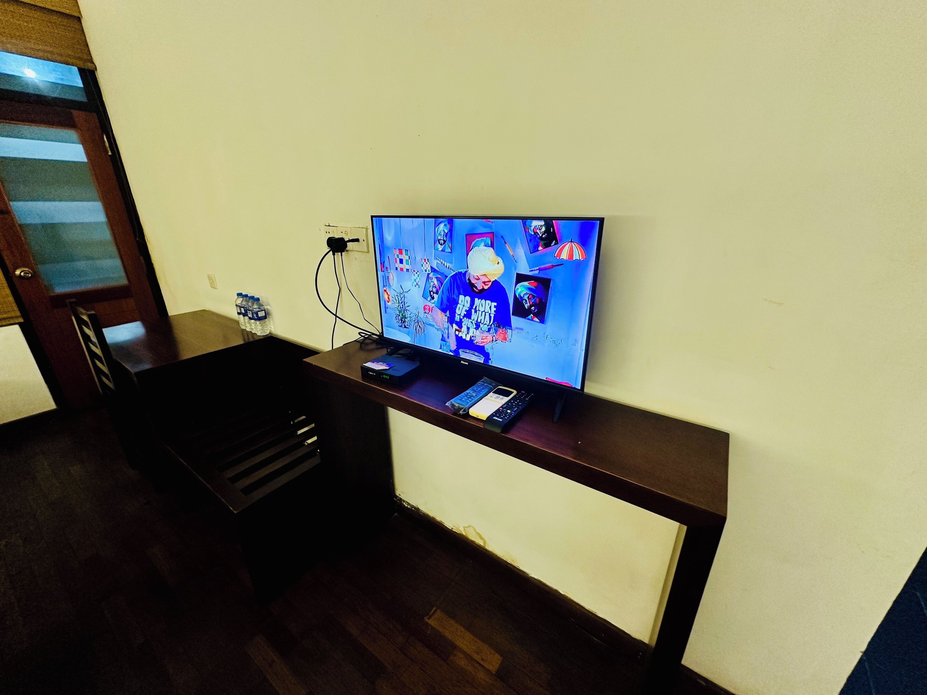 Chambre Triple Familiale, plusieurs lits, non-fumeurs | Bureau, rideaux occultants, fer et planche à repasser, Wi-Fi gratuit