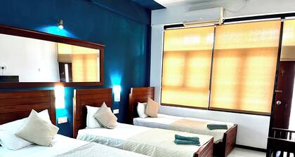 Subhas Hotel