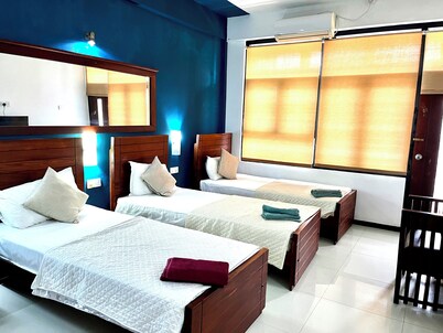 Subhas Hotel