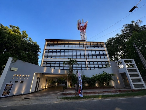 Subhas Hotel