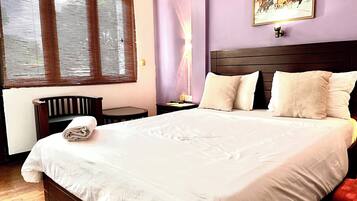 Deluxe Double Room | Individually decorated, desk, blackout curtains, iron/ironing board