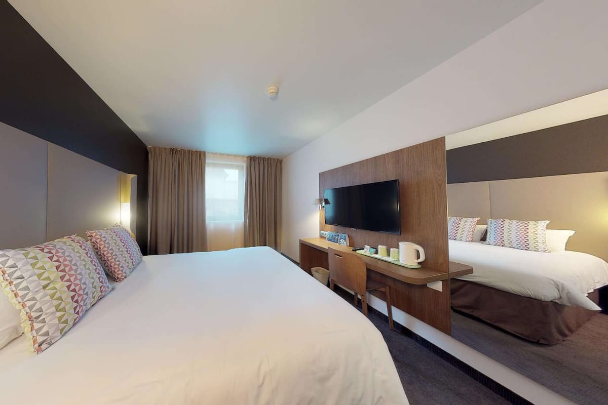 standard studio, 1 queen bed | individually furnished, desk, blackout curtains, soundproofing