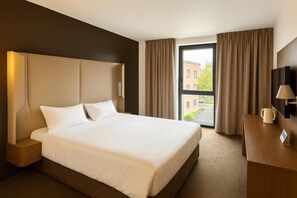 Individually furnished, desk, blackout drapes, soundproofing