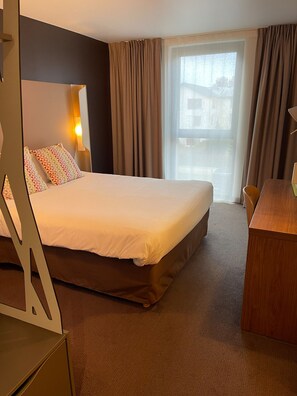 Next Generation, Room, Multiple Beds | Individually furnished, desk, blackout drapes, soundproofing