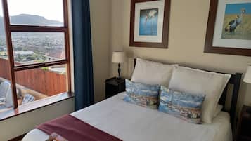 Family Cottage, 2 Bedrooms, Partial Ocean View