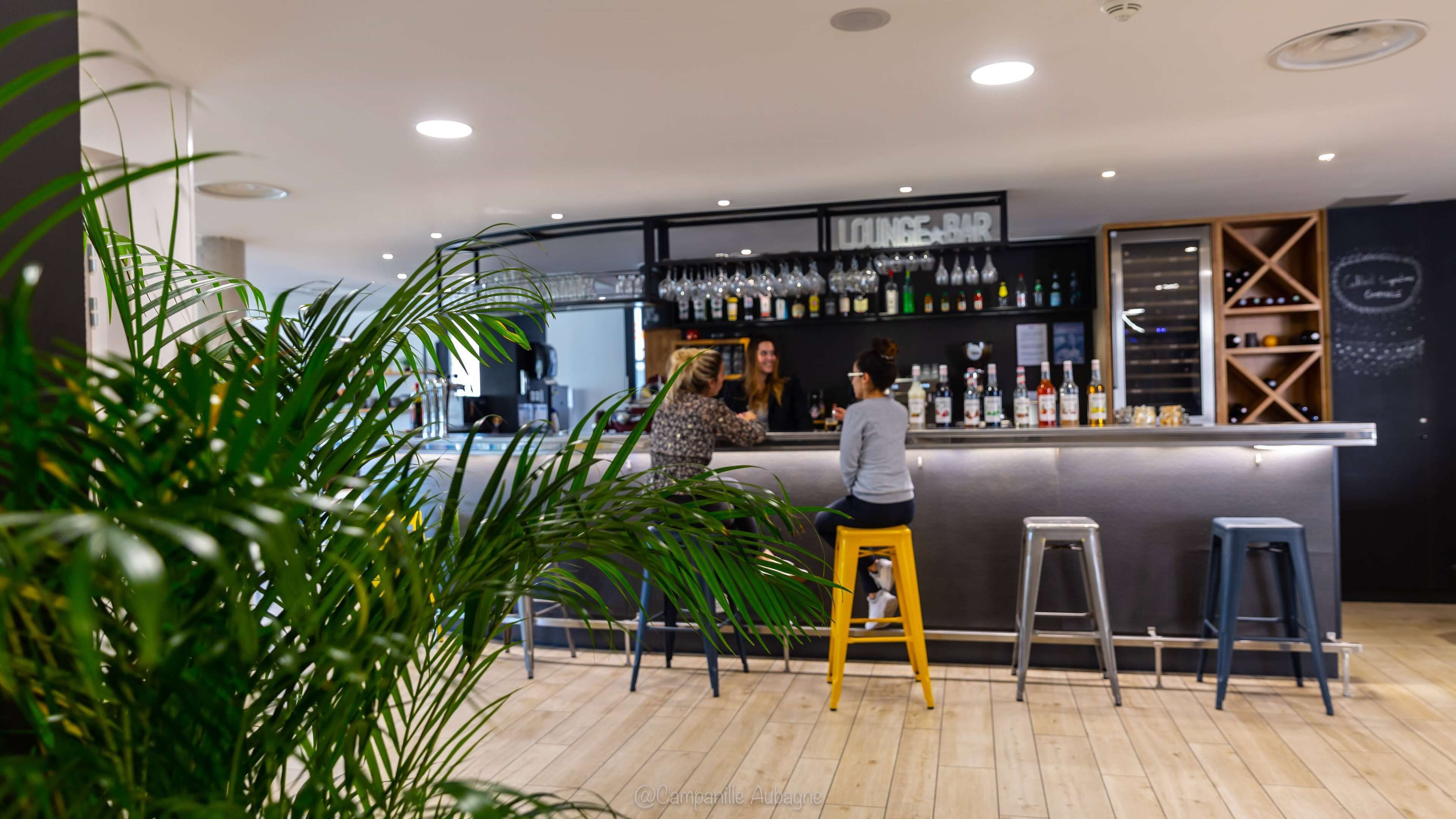 Bar (in der Unterkunft)