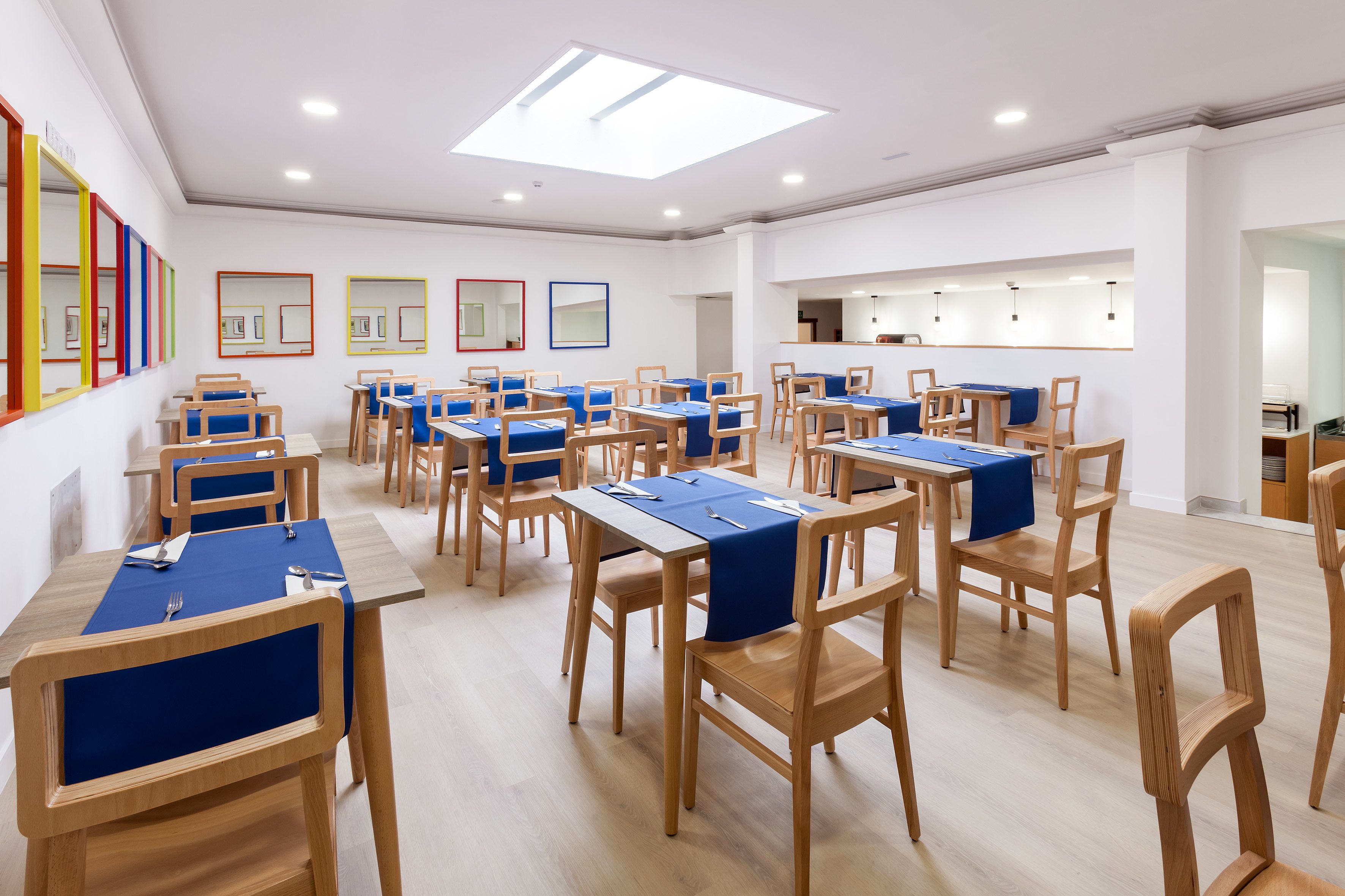 daily buffet breakfast (eur 7.50 per person)