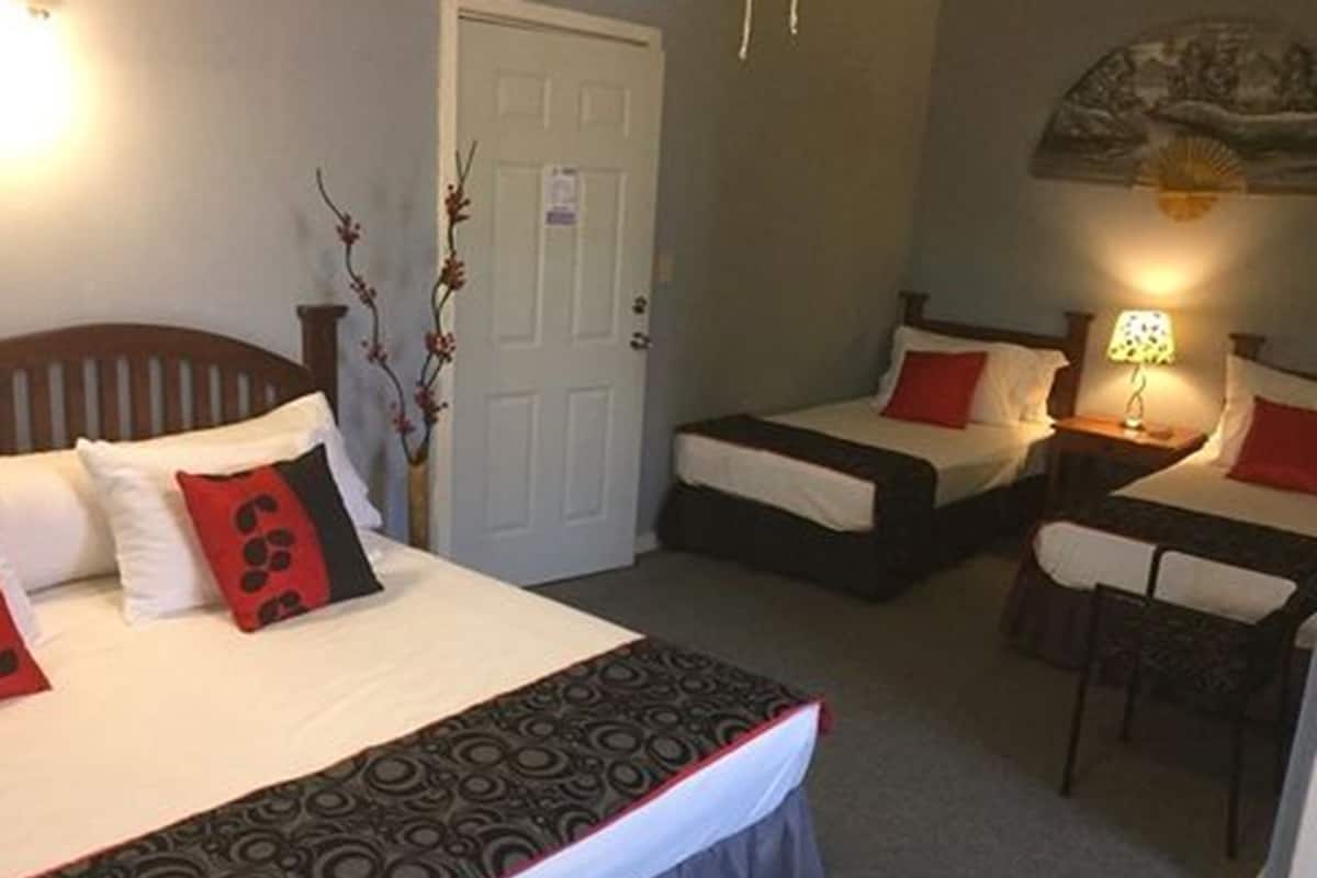 Family Quadruple Room, Multiple Beds, Non Smoking