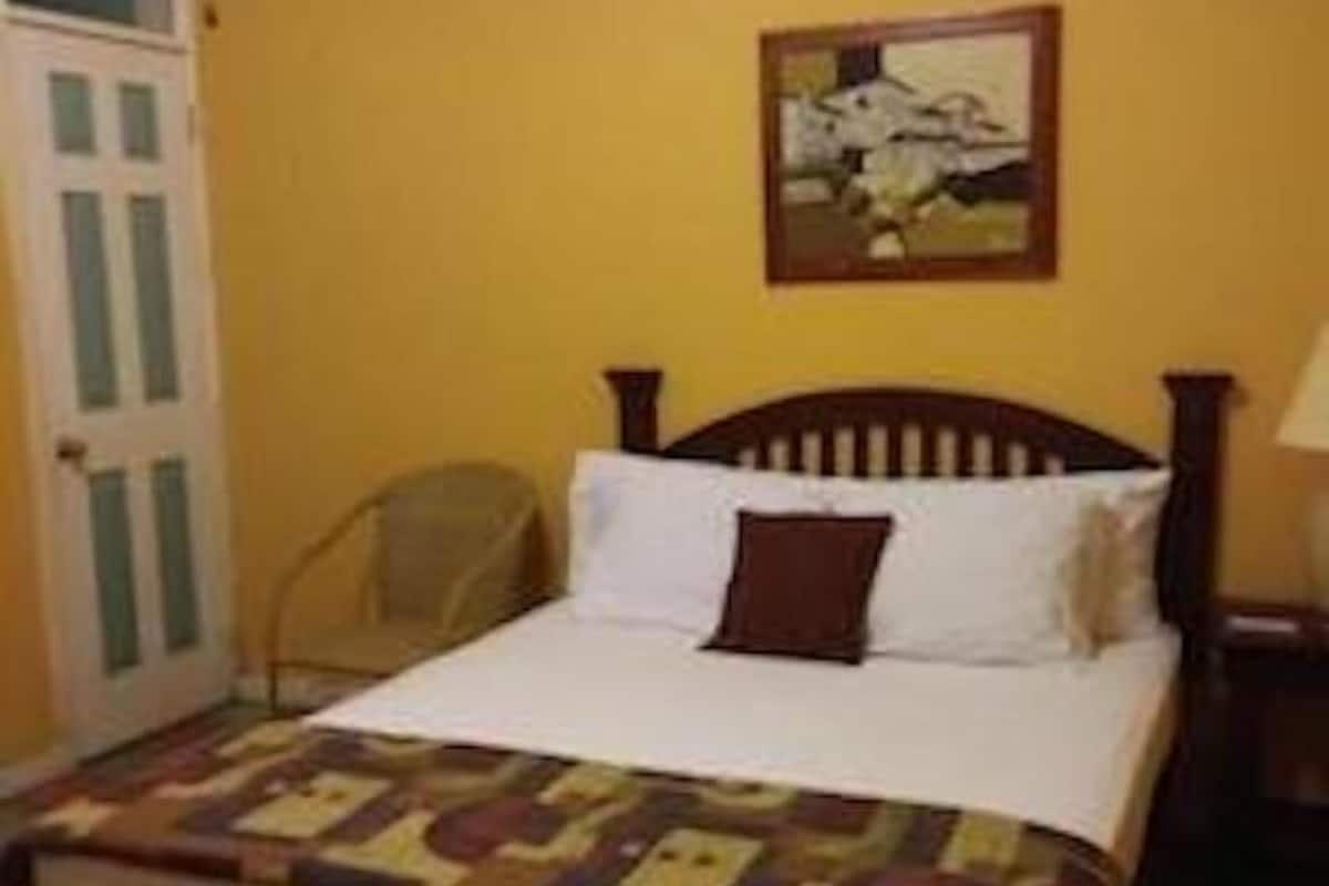 Comfort Single Room
