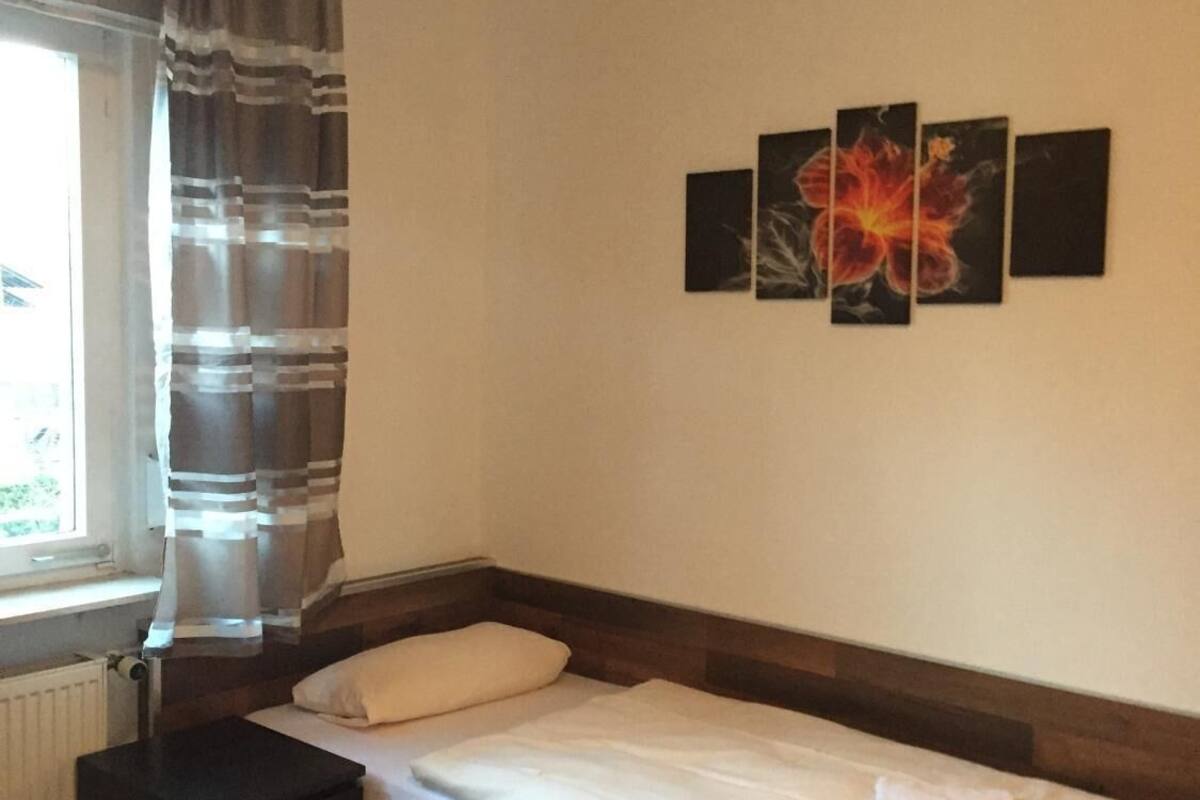 Desk, free WiFi, bed sheets
