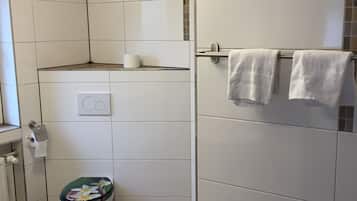 Dusch, hÄrtork och handdukar