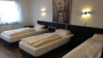 Escrivaninha, Wi-Fi de cortesia, roupa de cama