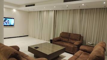 Elite Villa, 5 Bedrooms, Garden View | 5 bedrooms, Egyptian cotton sheets, premium bedding, down duvets