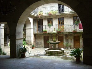 Interior entrance - Pazo de Turbisquedo (A Peroxa)