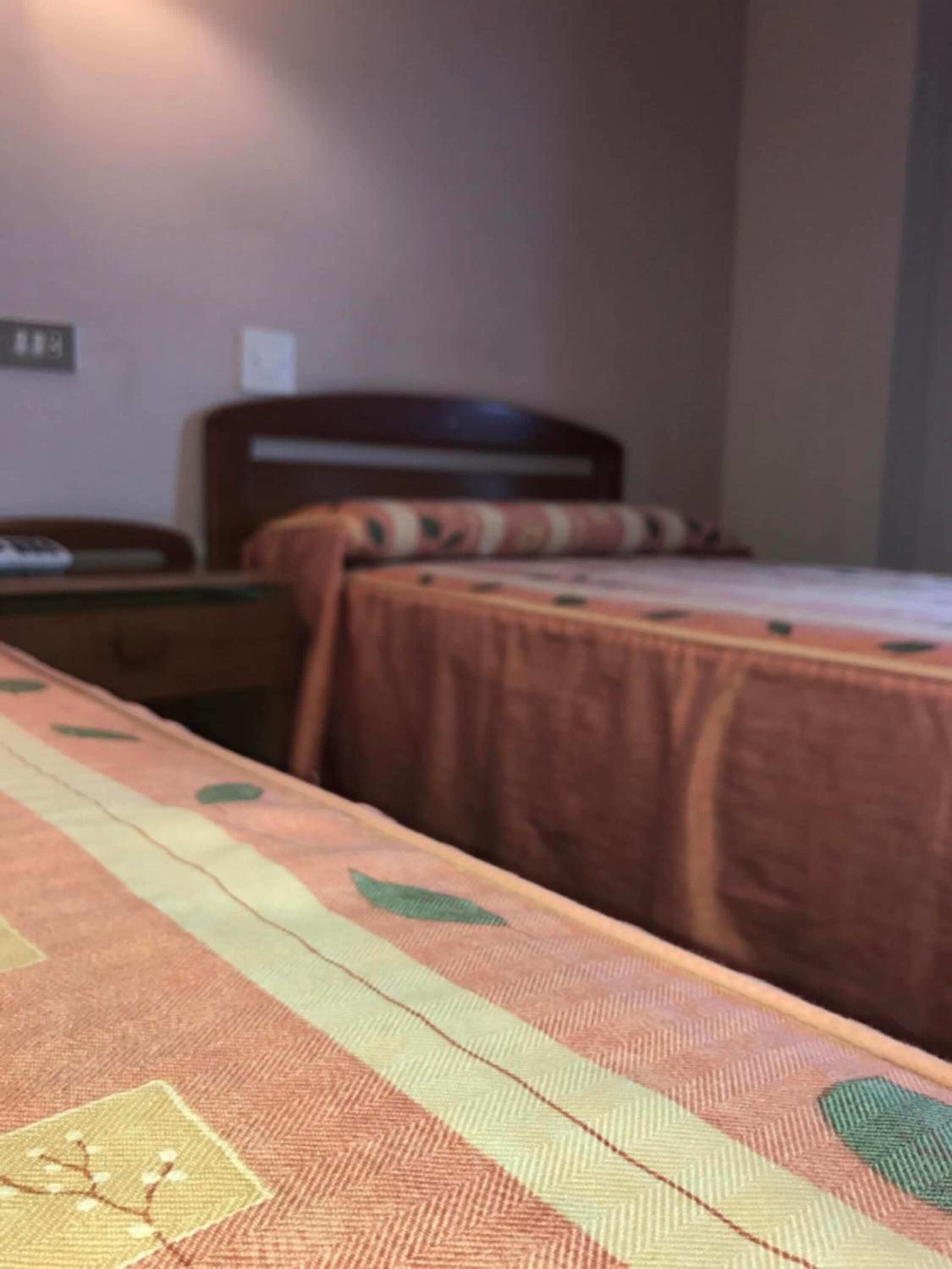 blackout curtains, free wifi, bed sheets