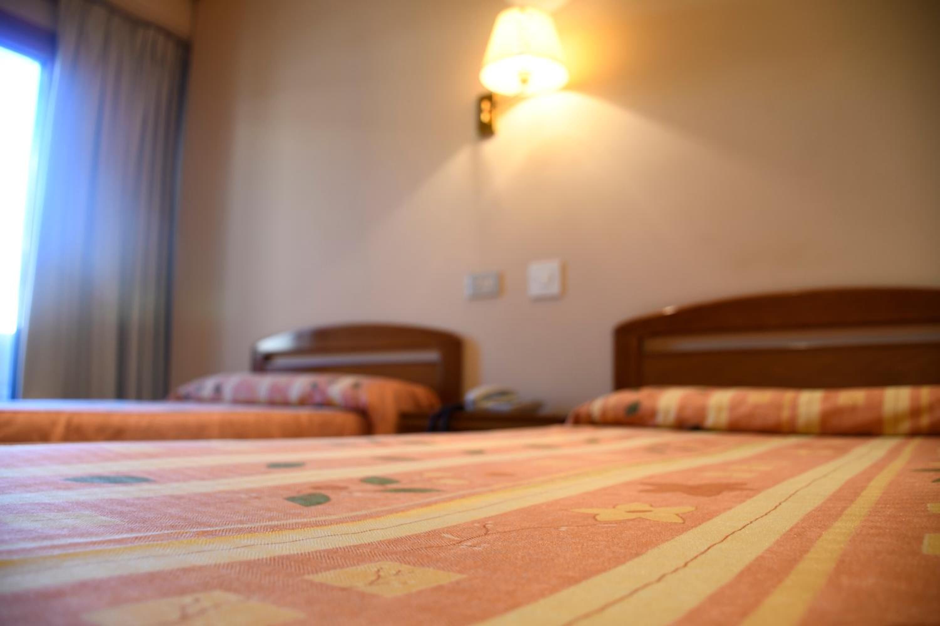 blackout curtains, free wifi, bed sheets