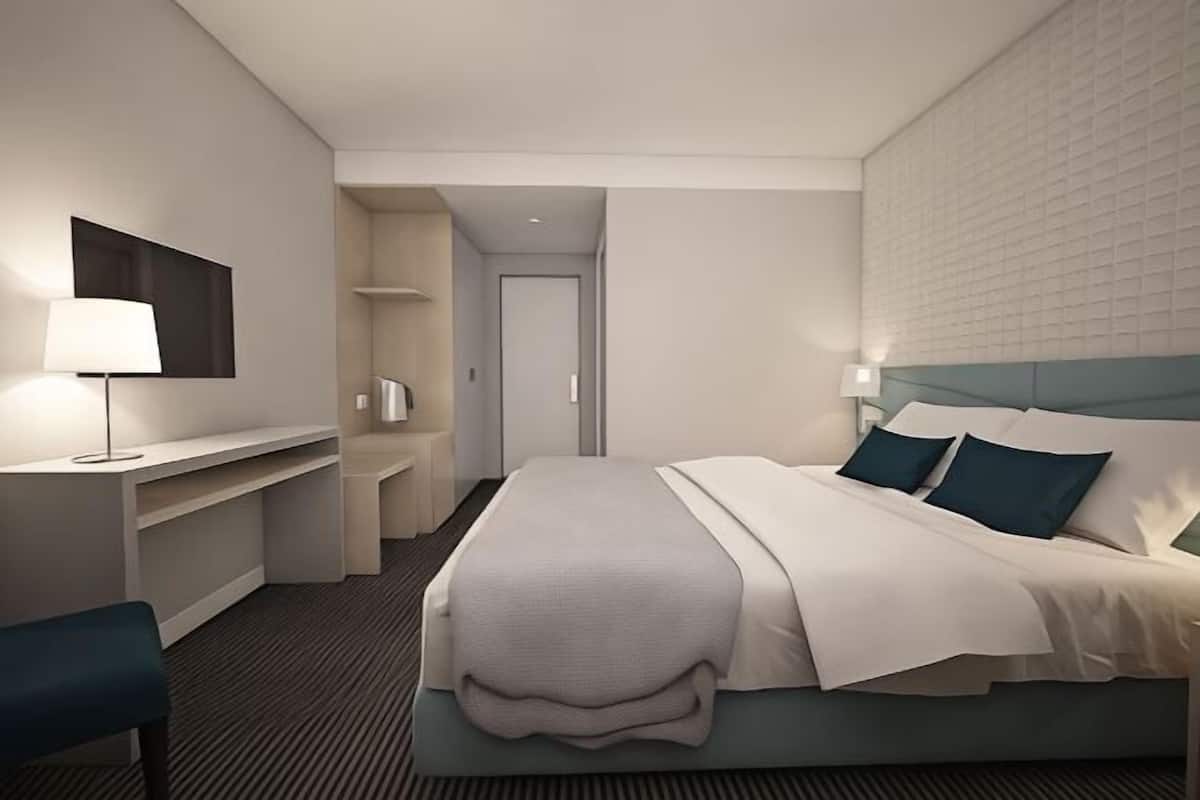 In-room safe, laptop workspace, soundproofing