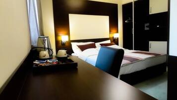 Minibar, két bảo mật tại phòng, phòng cách âm