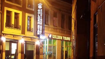 Mặt tiền nơi lưu trú