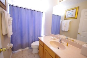 House, Multiple Beds | Bathroom