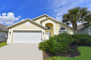 House, 5 Bedrooms | Property grounds