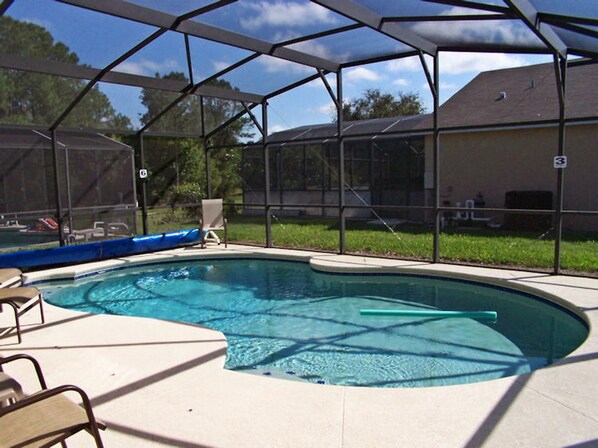 House, 4 Bedrooms | Indoor pool