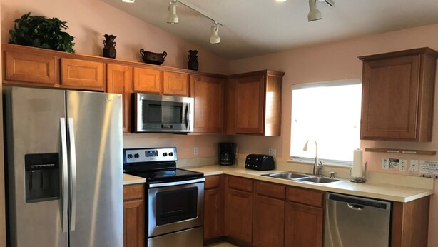 House, 4 Bedrooms | Private kitchen - Sandy Ridge Four-bedroom (Davenport)