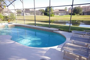 Piscine couverte