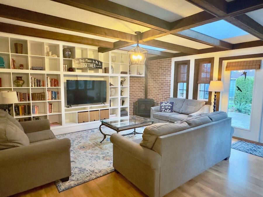 The Magnolia House - Premier House, 5 Bedrooms, Kitchen | Living area