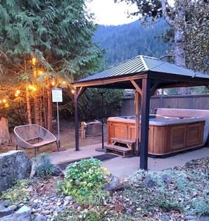 Bain à remous extérieur