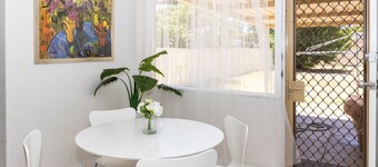 Comfy Lodge Belmont at affordable price