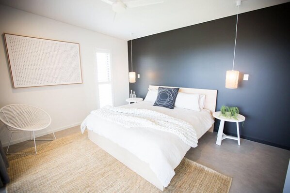 5 chambres, fer et planche à repasser, accès au Wi-Fi (inclus)