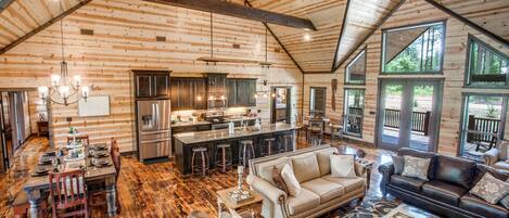 Fernseher, Kamin, Videospiele, Tischfußball