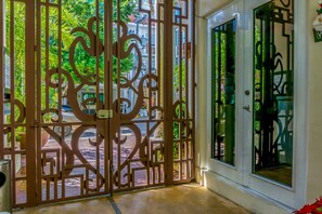 Interior - One bedroom Luxury condo by BRIC at The Royal Palms (Playa del Carmen)