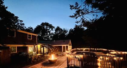 Privater Pool! Geräumiges 5BR / 3BA Brewster Home mit großem Deck, Wintergarten und mehr