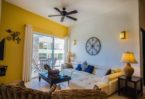 TV, books - 2 Bedroom in Playa del Carmen's best location by BRIC Vacation Rentals (Playa del Carmen)